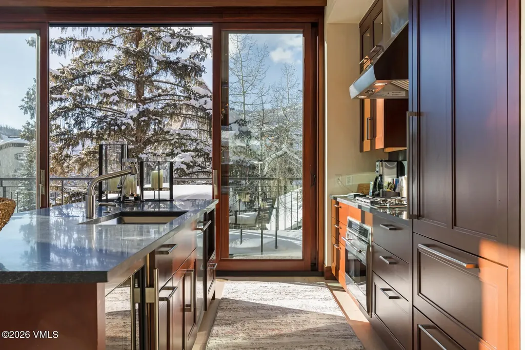 141 E Meadow Drive Vail CO 81657