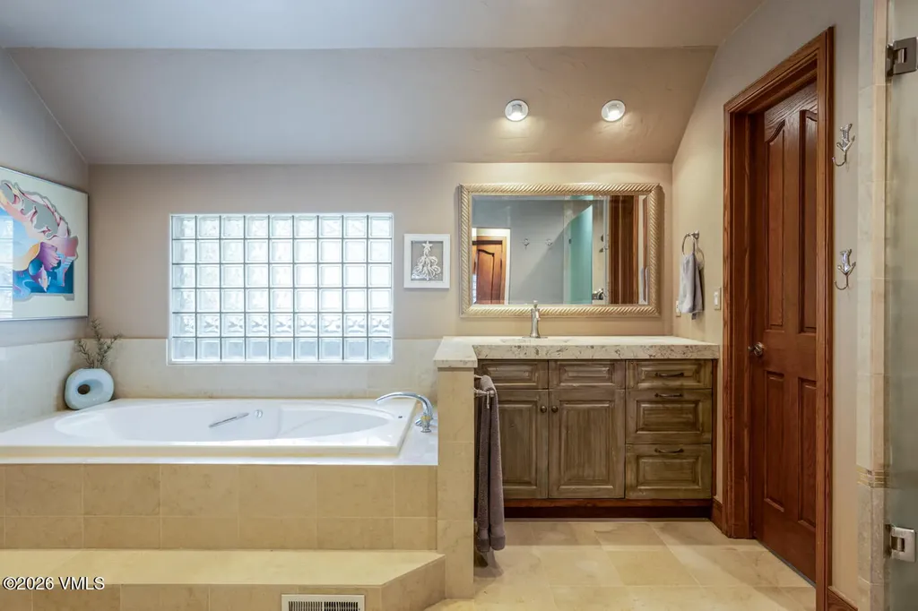 511 Rawhide Road Edwards CO 81632