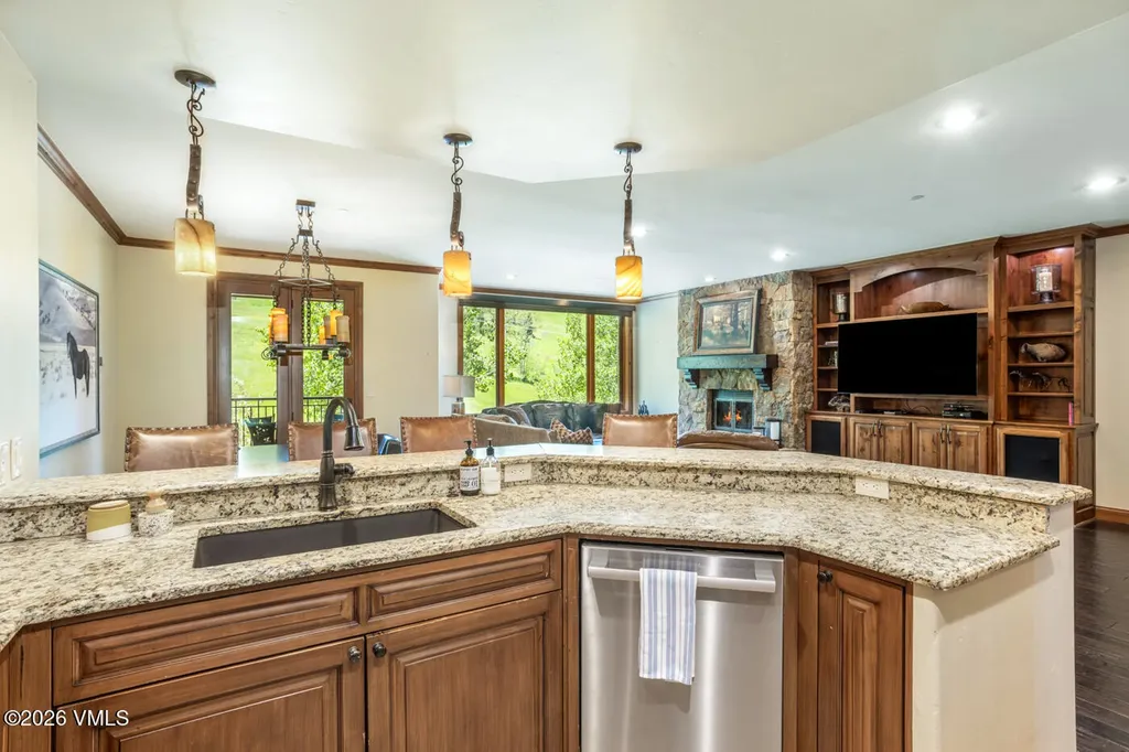 Beaver Creek CO, 96 Highlands Lane, Unit 219