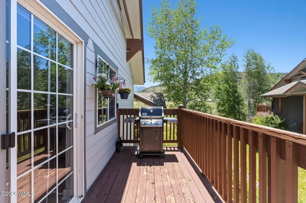 1104 Crazy Horse Circle Edwards CO 81632