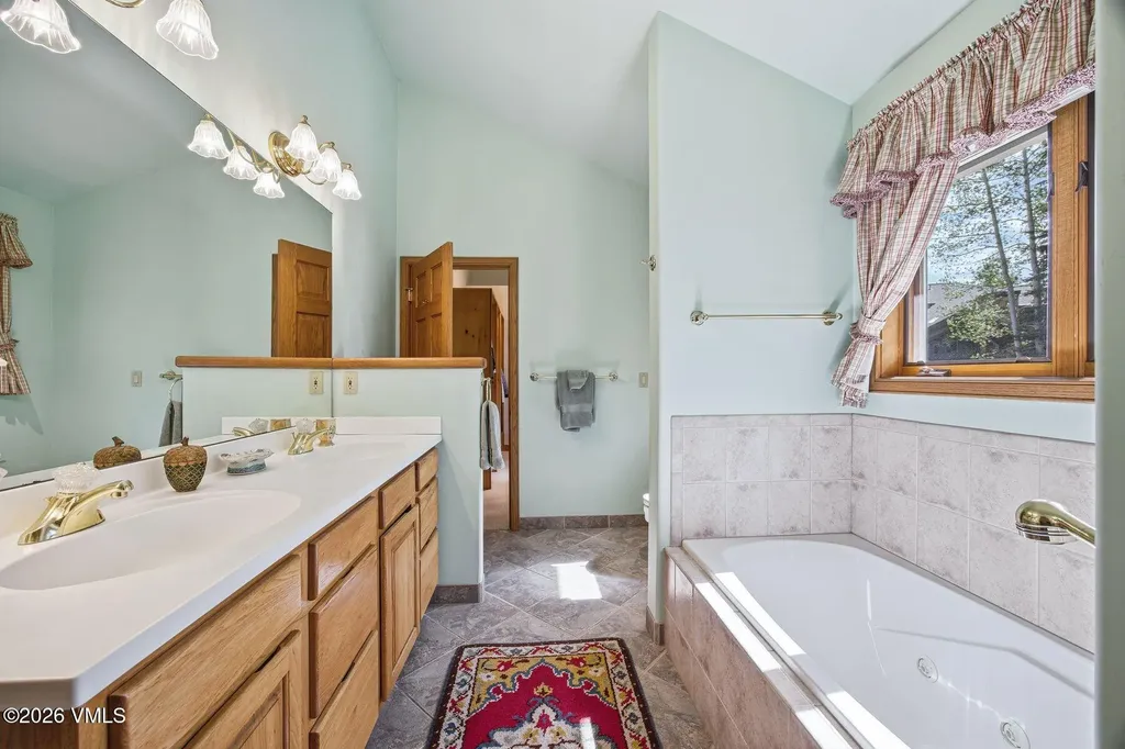 1864 Glacier Court Vail CO 81657