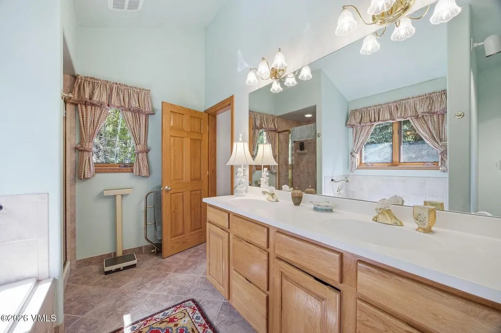 1864 Glacier Court Vail CO 81657