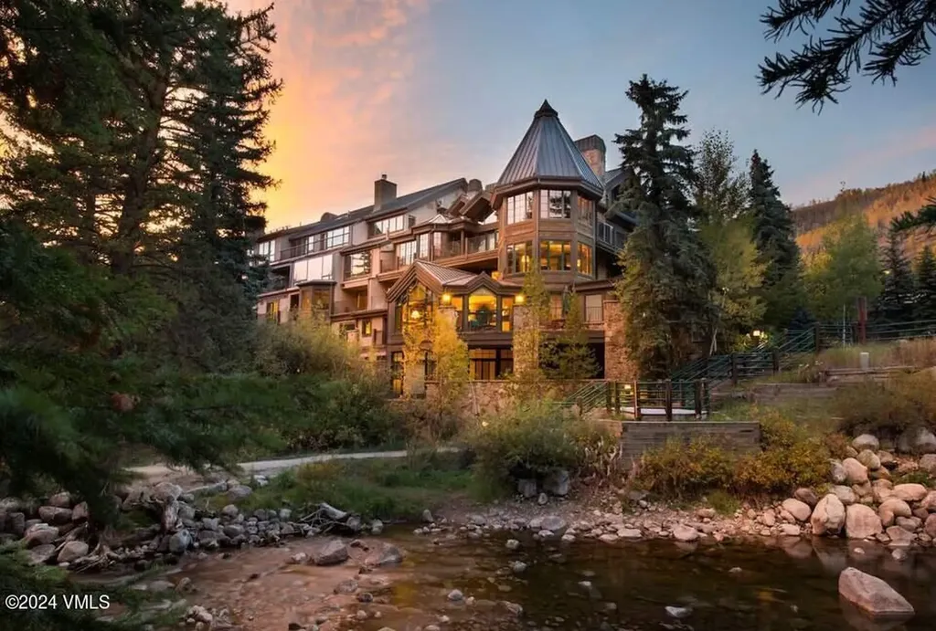 352 E Meadow Drive Vail CO 81657
