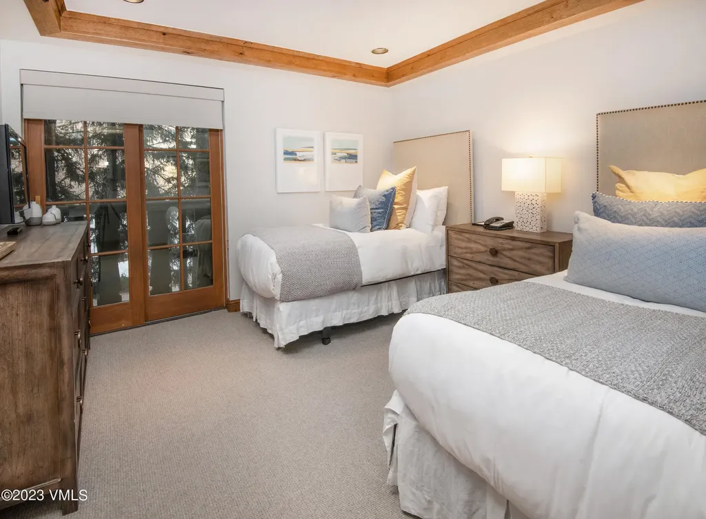 352 E Meadow Drive Vail CO 81657