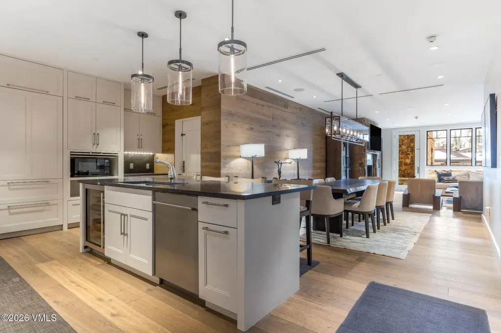 141 E Meadow Drive Vail CO 81657