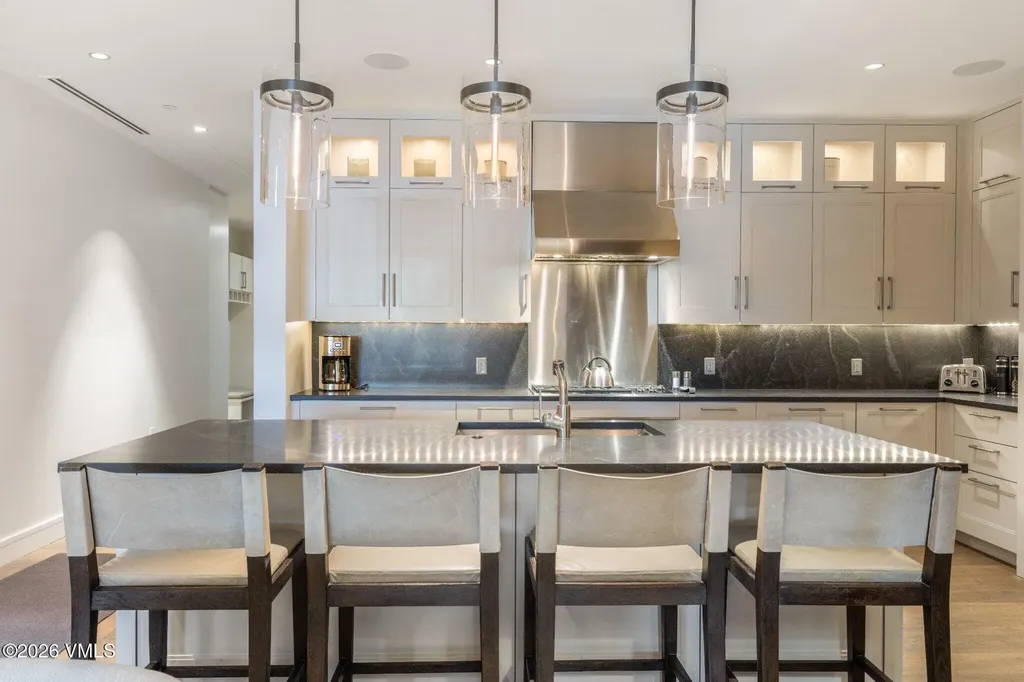 141 E Meadow Drive Vail CO 81657