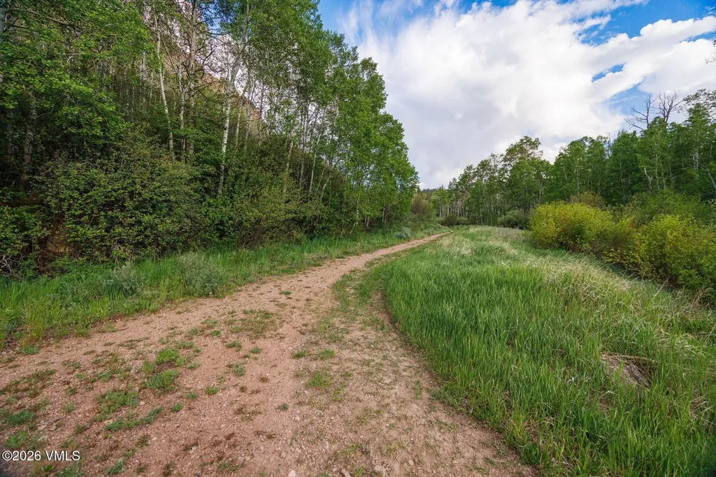 22090 County Road 212 Oak Creek CO 80467
