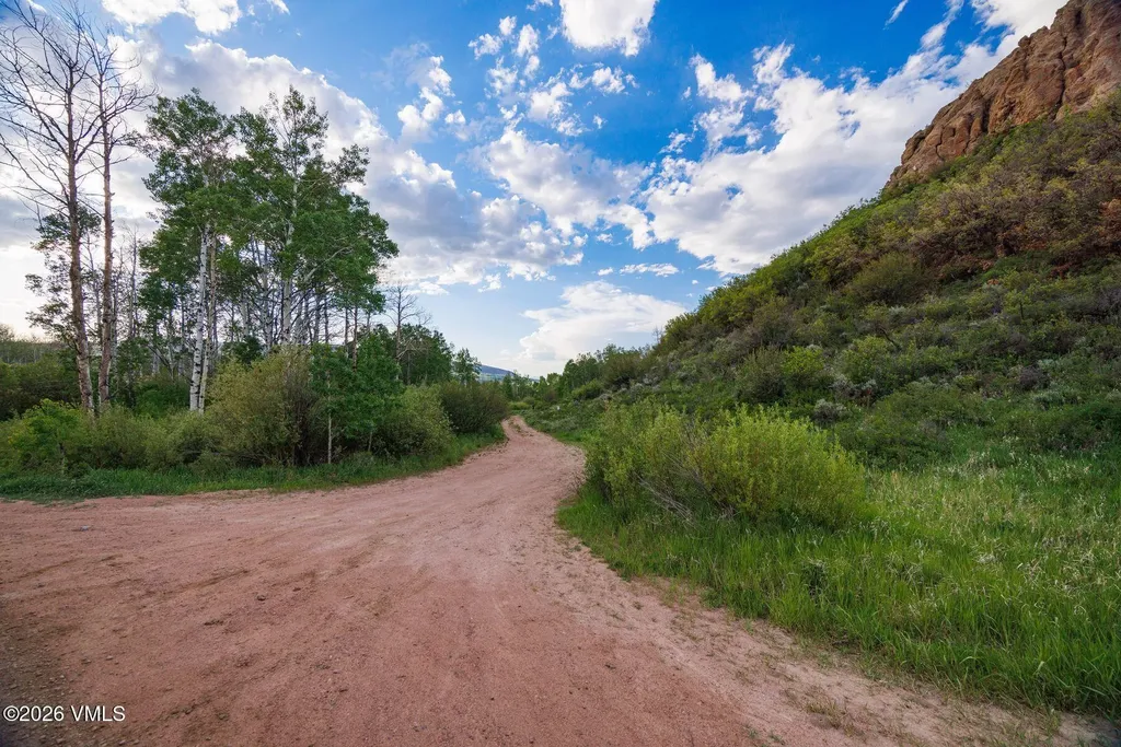 22090 County Road 212 Oak Creek CO 80467