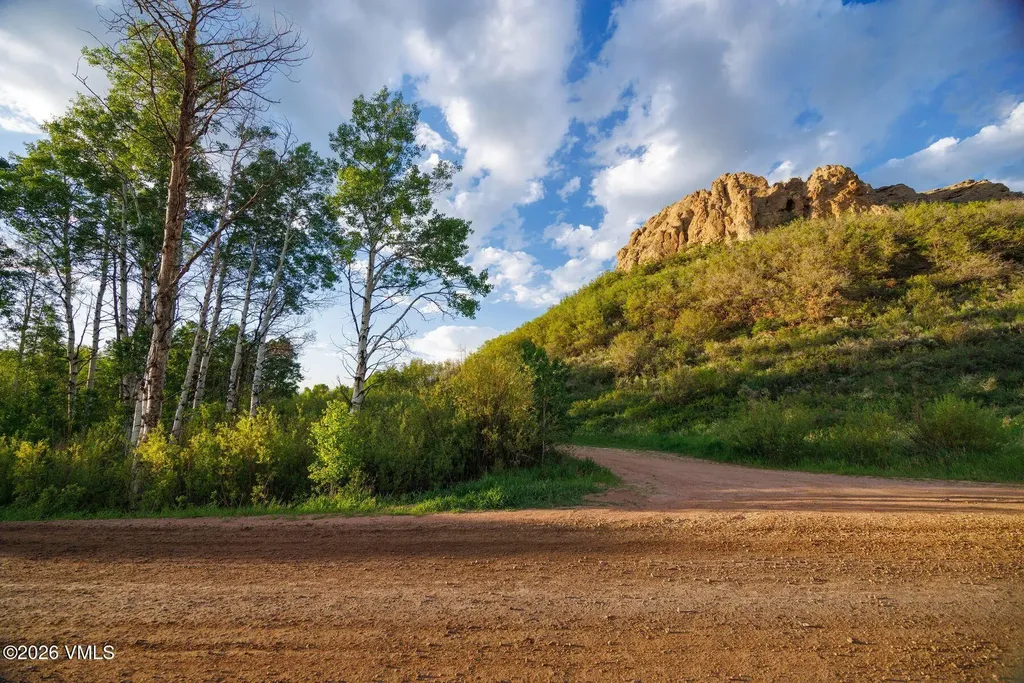 22090 County Road 212 Oak Creek CO 80467