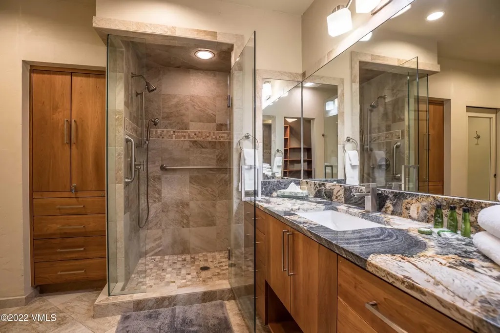 224 Forest Road Vail CO 81657