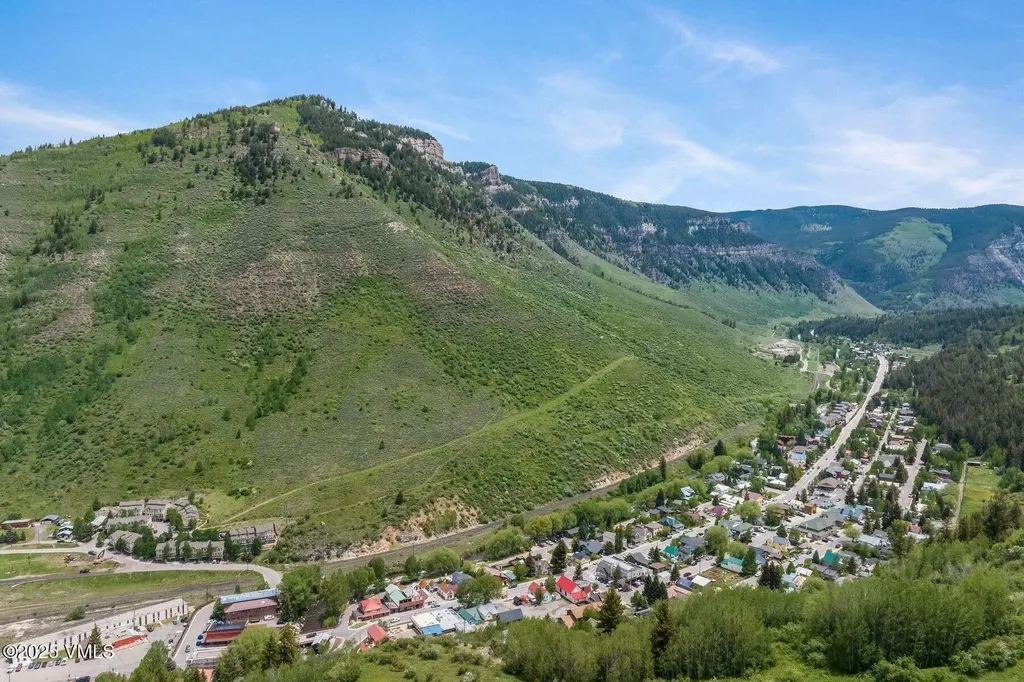 25 Belden Way Minturn CO 81645