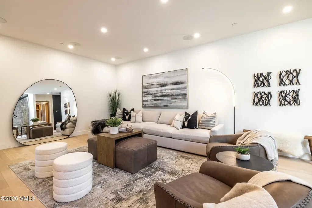 1489 Vail Valley Drive Vail CO 81657