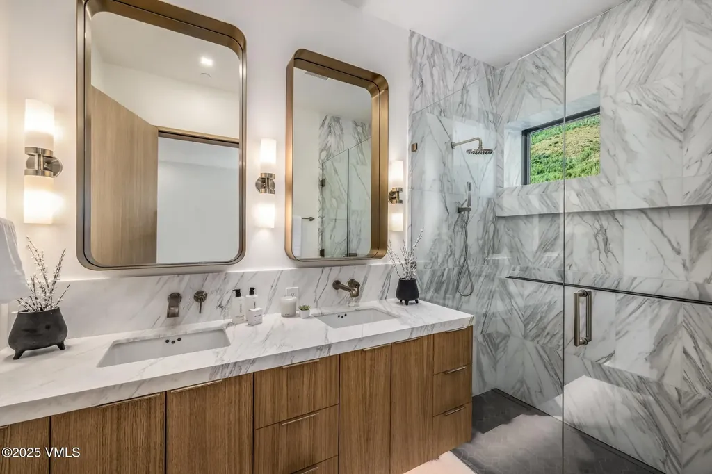 1489 Vail Valley Drive Vail CO 81657
