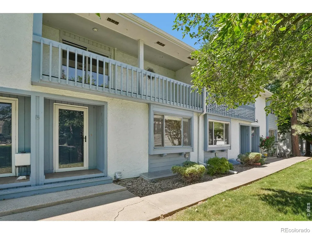 2135 Meadow Court Longmont CO 80501