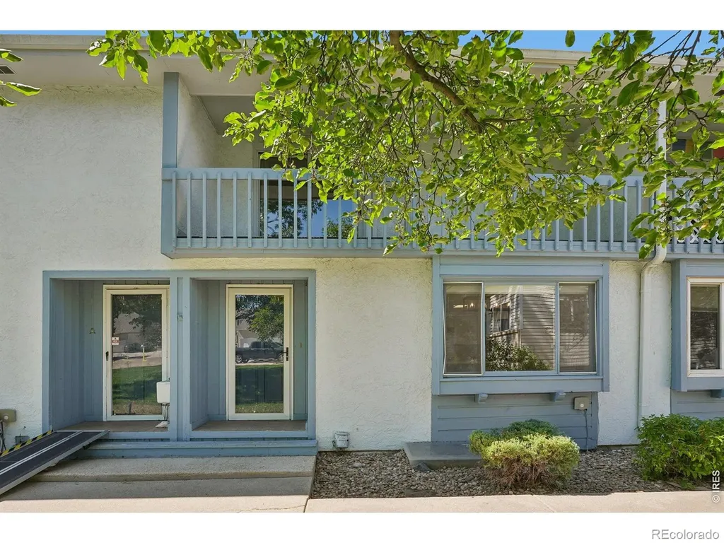 2135 Meadow Court Longmont CO 80501