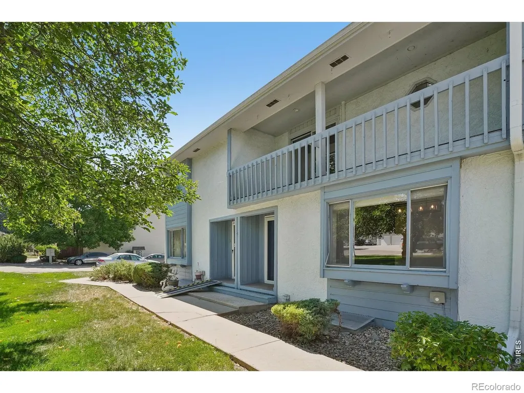 2135 Meadow Court Longmont CO 80501