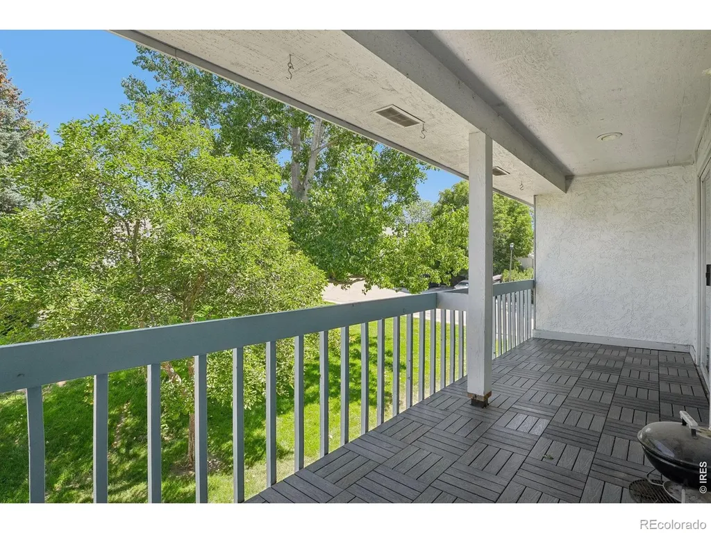 2135 Meadow Court Longmont CO 80501