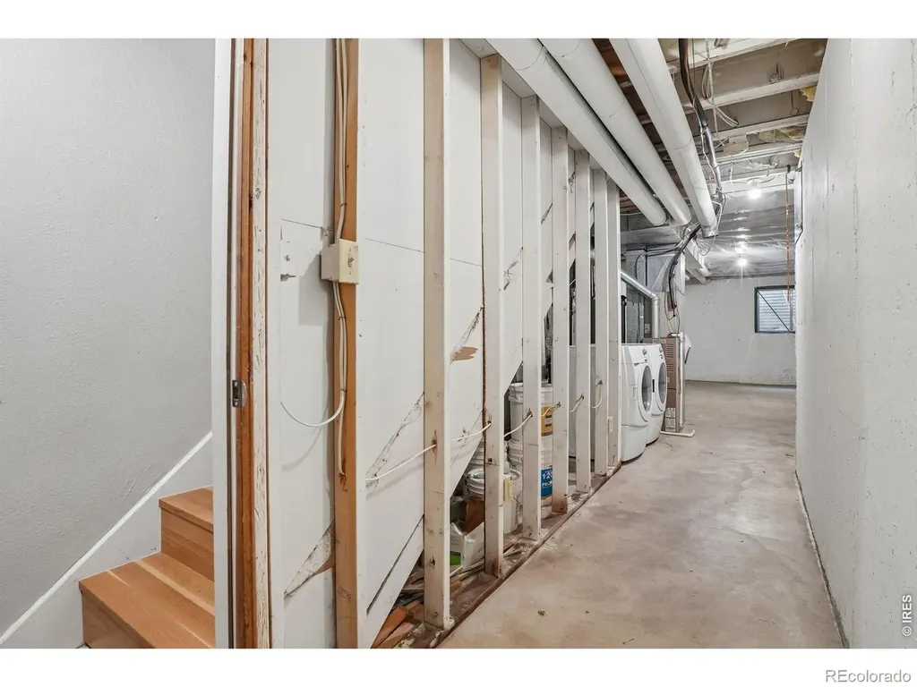 2135 Meadow Court Longmont CO 80501