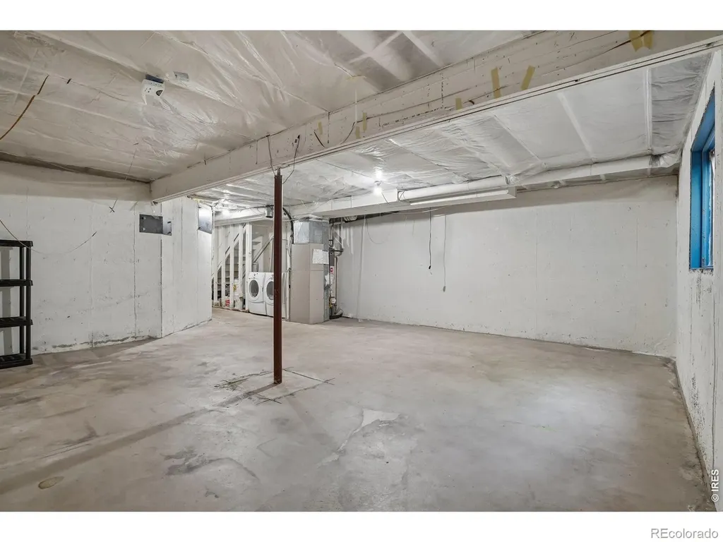 2135 Meadow Court Longmont CO 80501