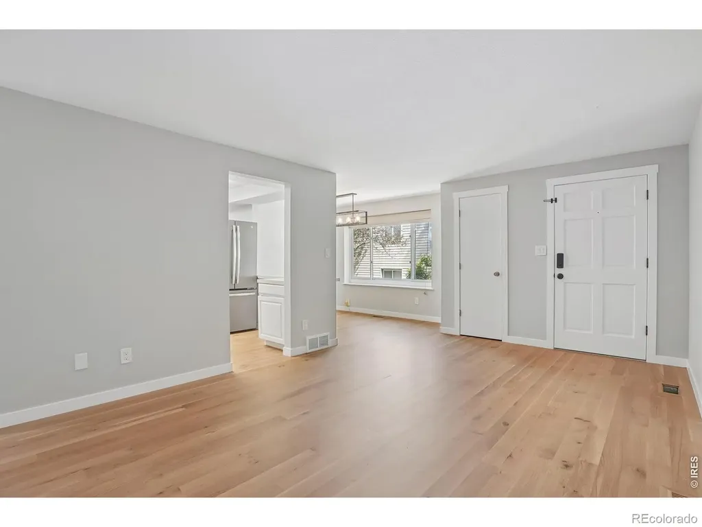 2135 Meadow Court Longmont CO 80501