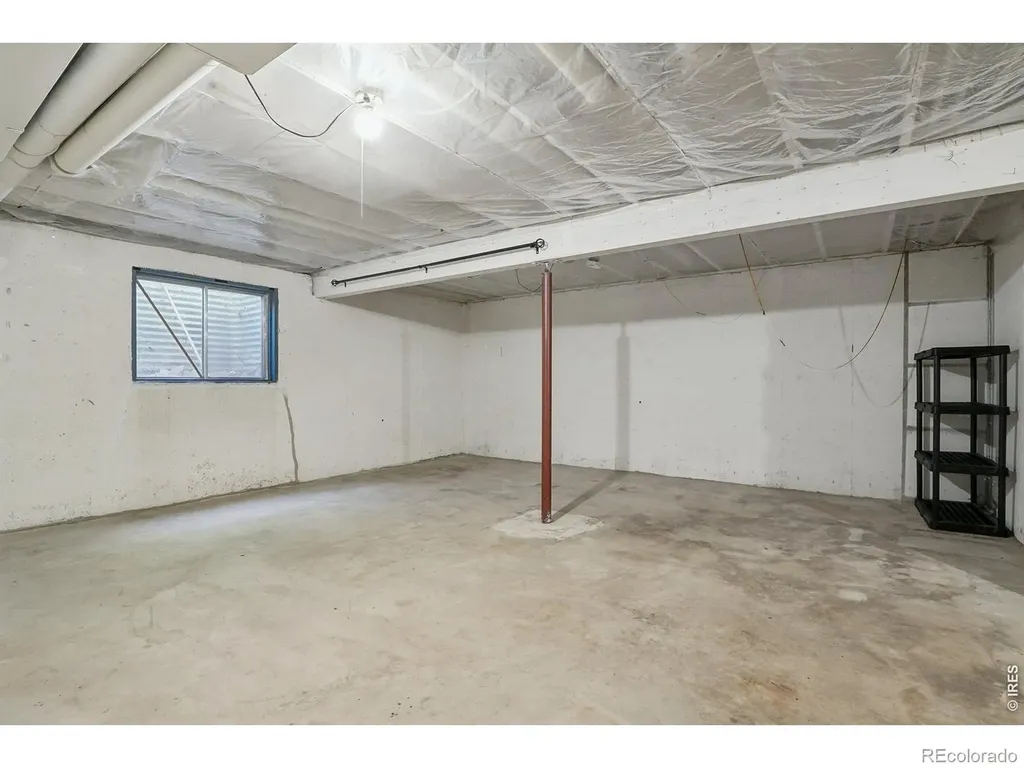 2135 Meadow Court Longmont CO 80501