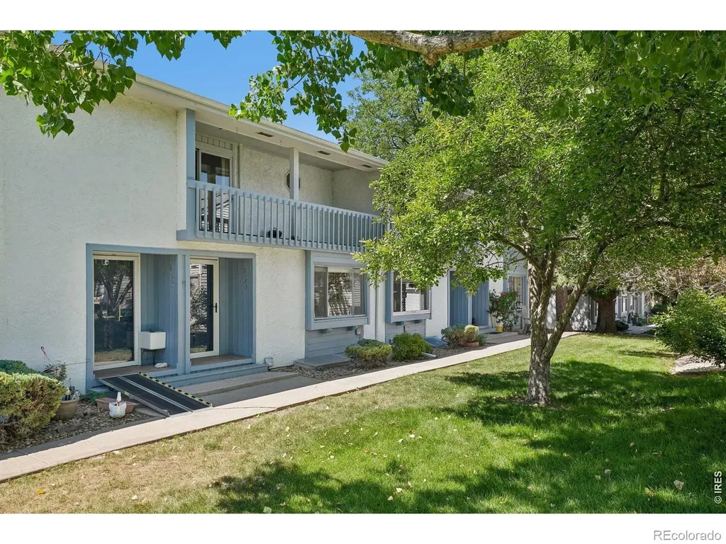 2135 Meadow Court Longmont CO 80501