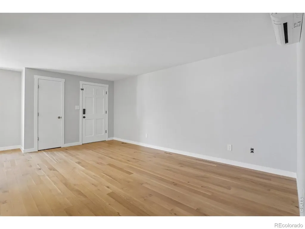 2135 Meadow Court Longmont CO 80501