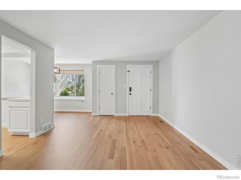 2135 Meadow Court Longmont CO 80501