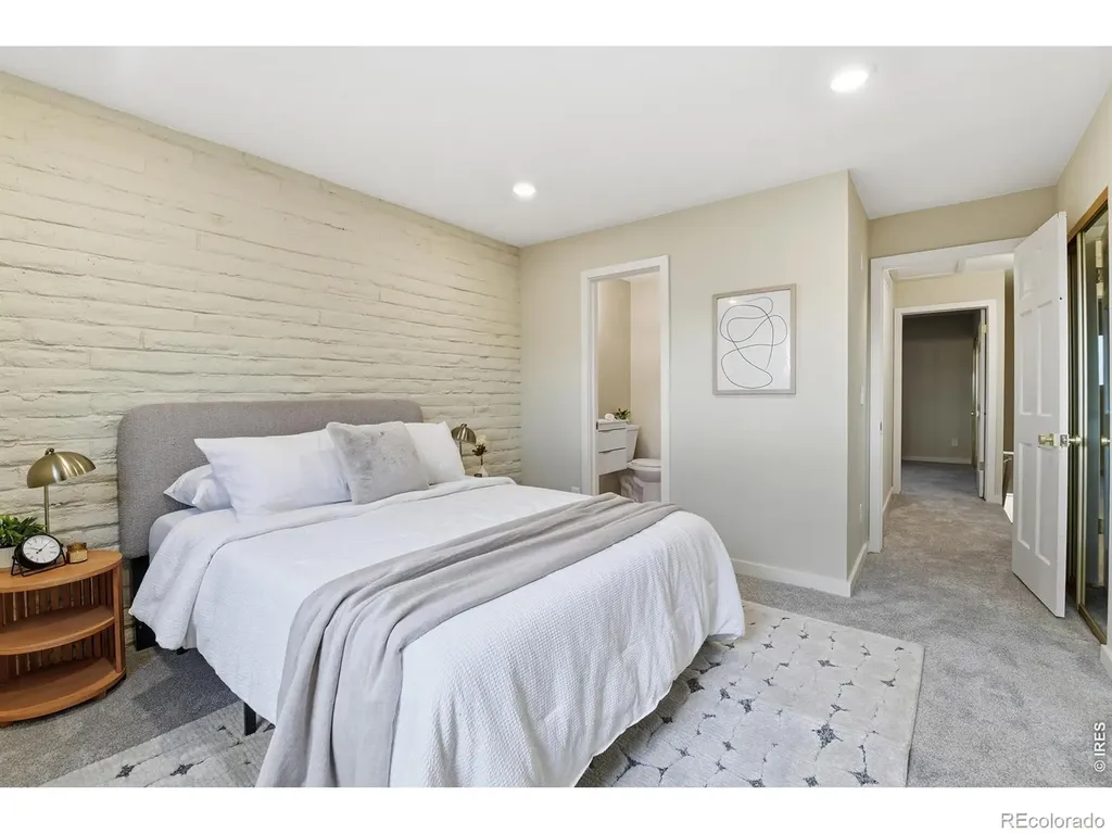 1060 S Parker Road Denver CO 80231