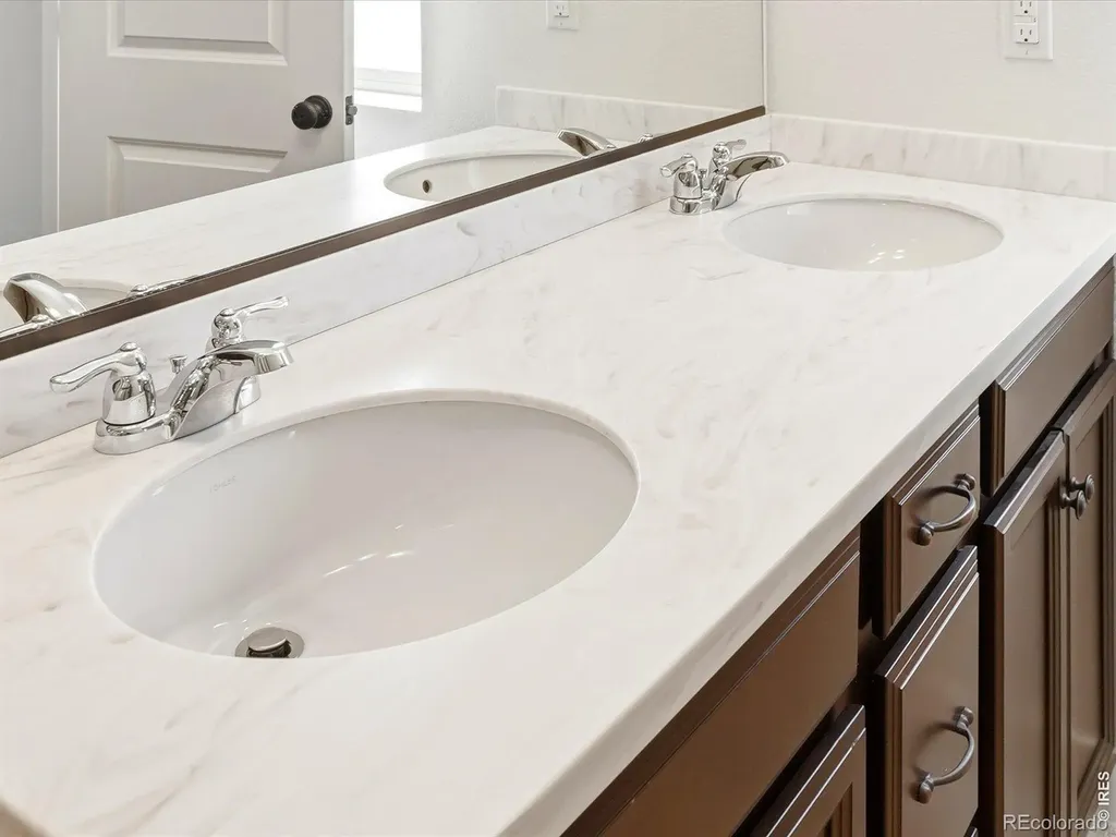 16457 Zuni Place Broomfield CO 80023
