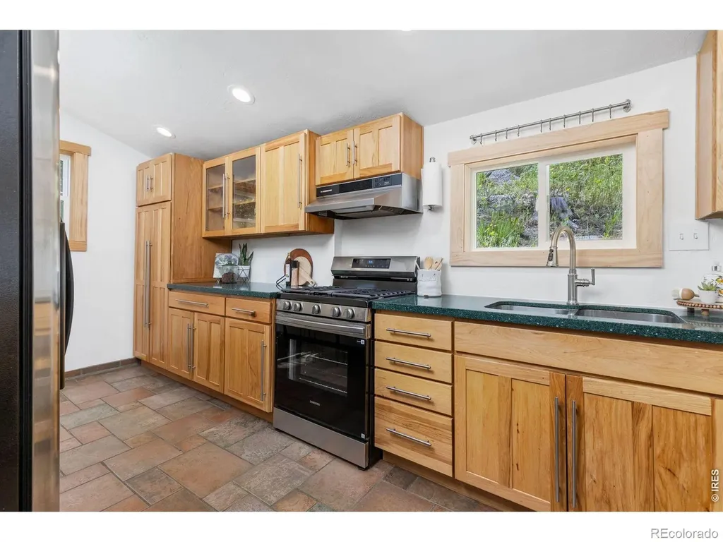 38 E Pine Street Nederland CO 80466