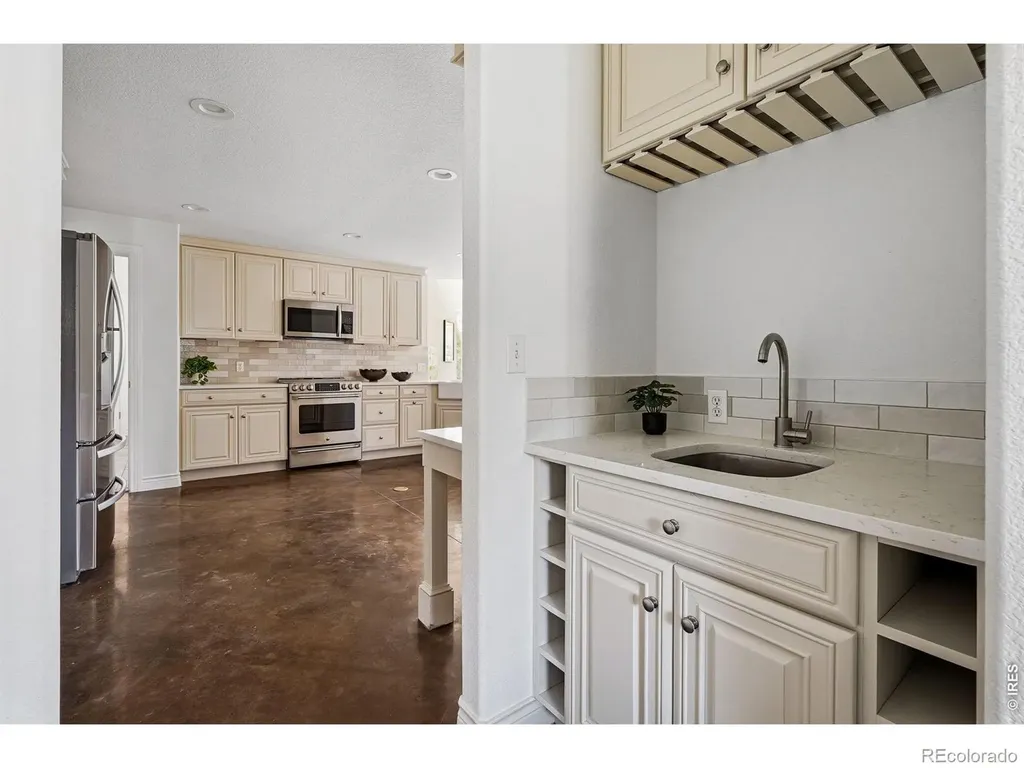 2554 Dutch Court Lafayette CO 80026