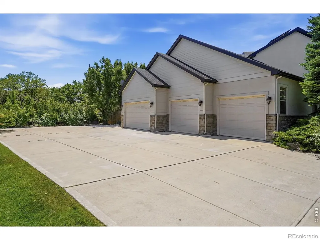 2554 Dutch Court Lafayette CO 80026