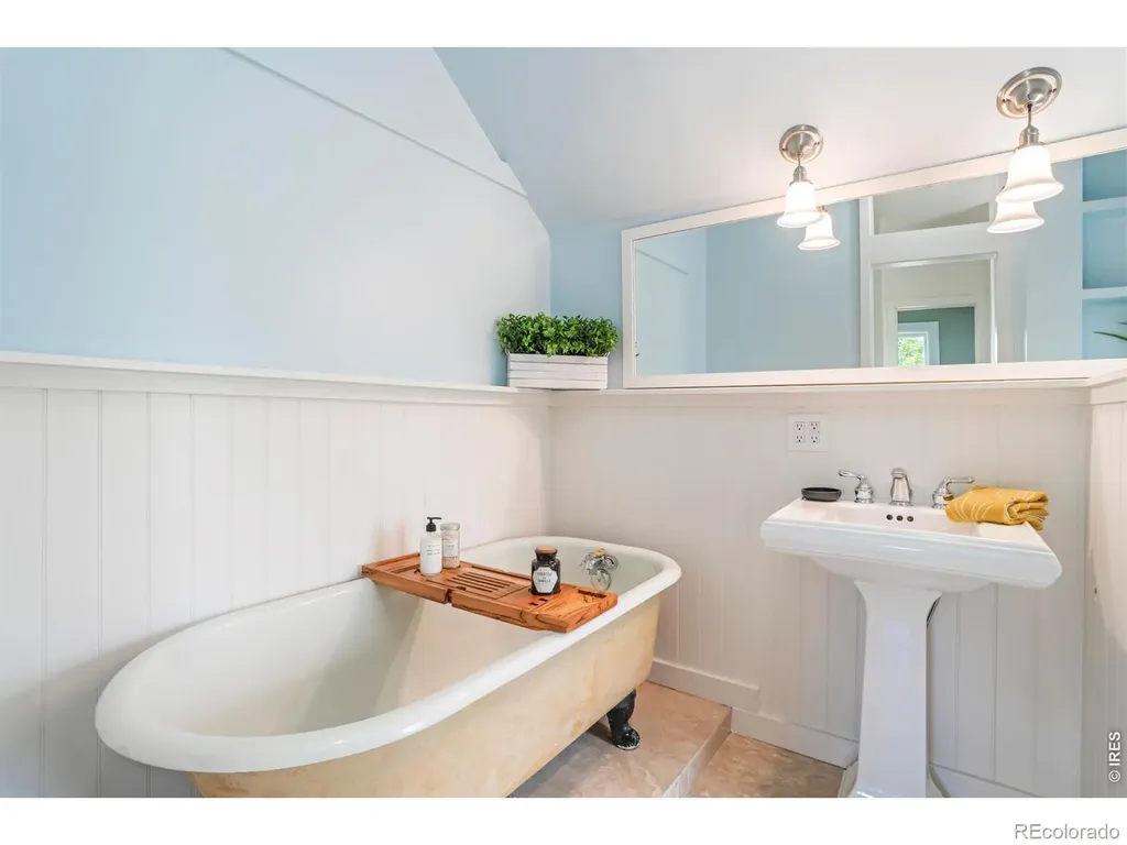 2025 18th Street Boulder CO 80302