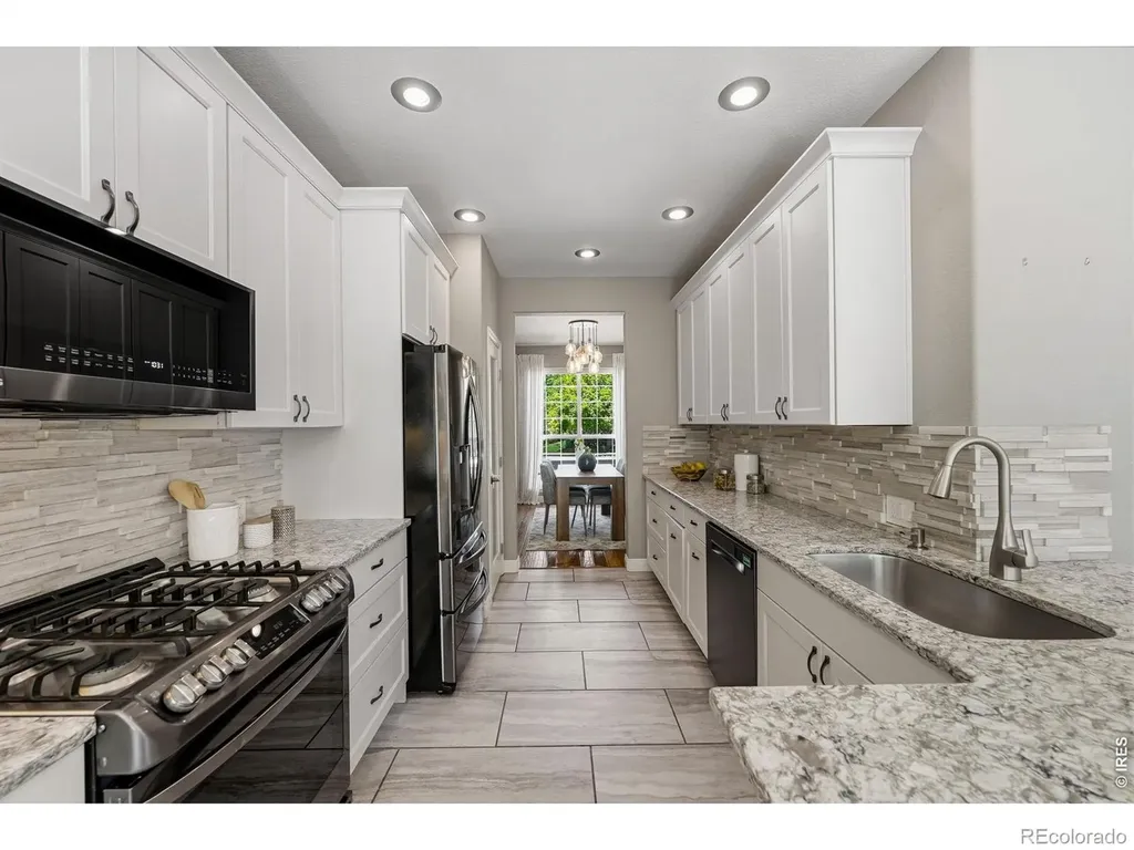 1604 Naples Lane Longmont CO 80503