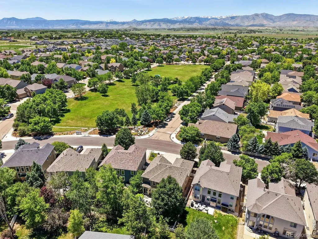 1604 Naples Lane Longmont CO 80503