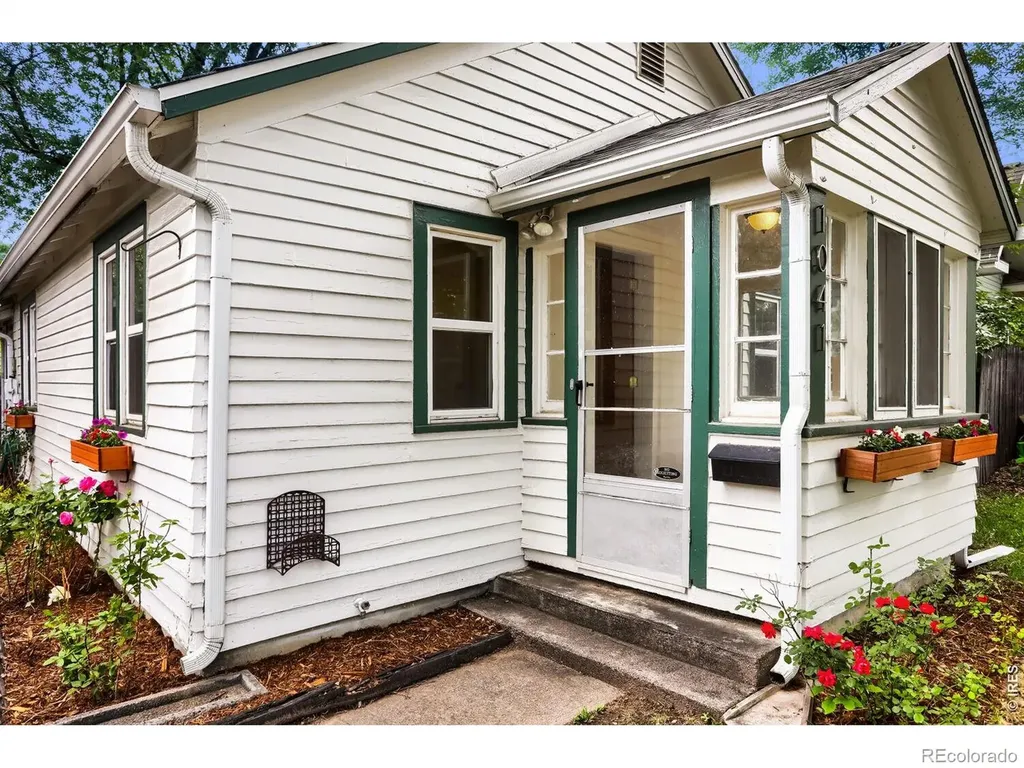 1041 Pratt Street Longmont CO 80501