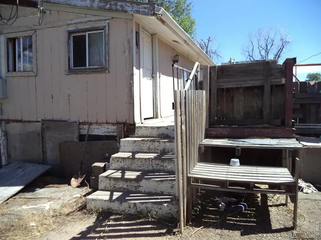 105 12th Street Greeley CO 80631