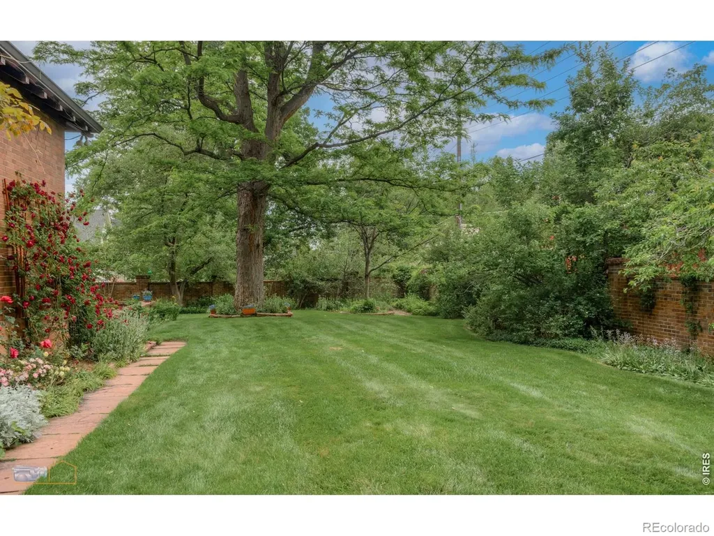 604 Mapleton Avenue Boulder CO 80304