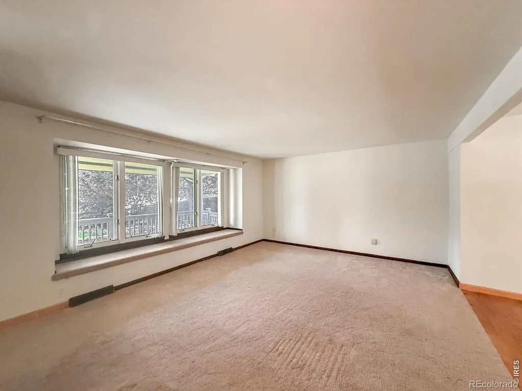 1703 Drake Street Longmont CO 80503