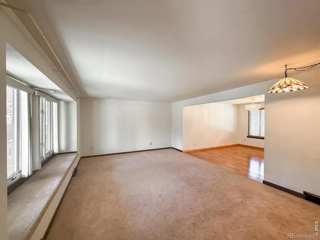 1703 Drake Street Longmont CO 80503