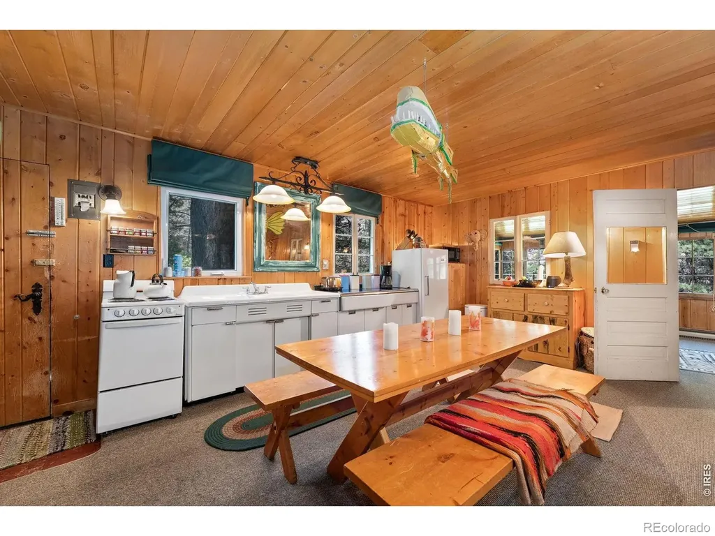11005 W Highway 14 Bellvue CO 80512
