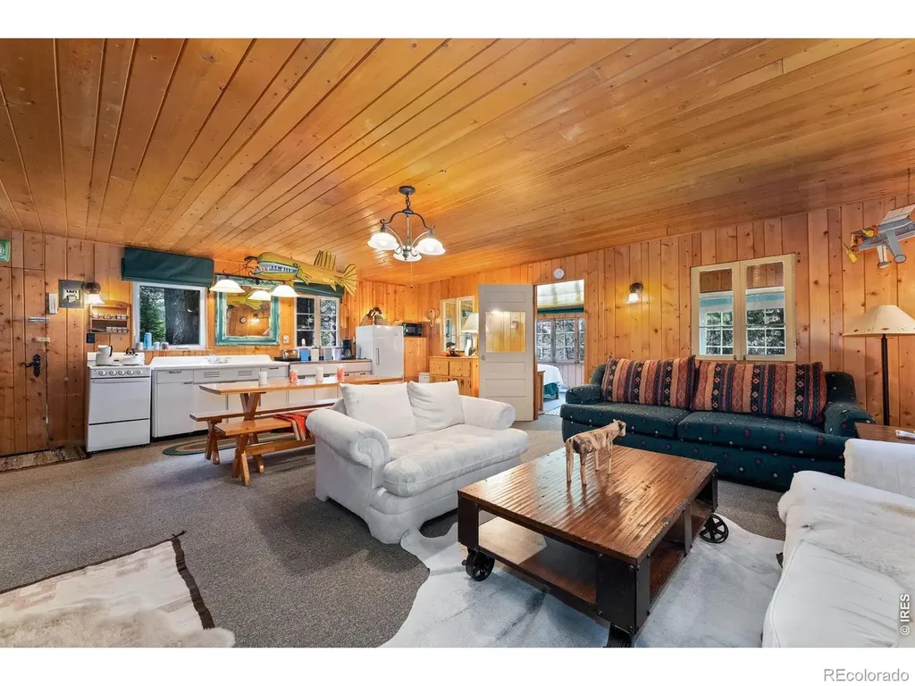 11005 W Highway 14 Bellvue CO 80512