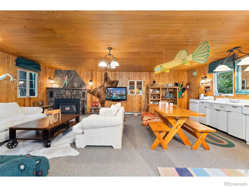 11005 W Highway 14 Bellvue CO 80512