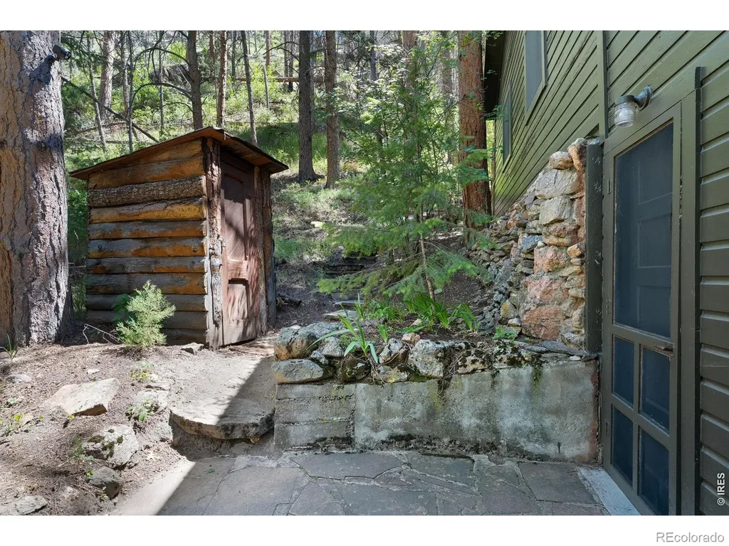 11005 W Highway 14 Bellvue CO 80512
