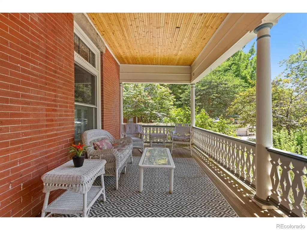 497 Arapahoe Avenue Boulder CO 80302