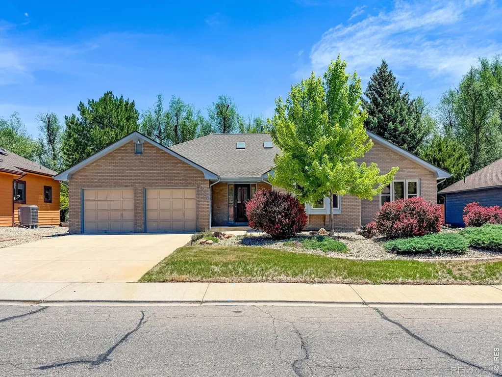 2224 Spindrift Drive Longmont CO 80503