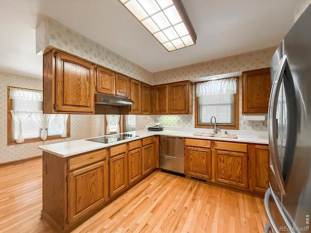 2224 Spindrift Drive Longmont CO 80503