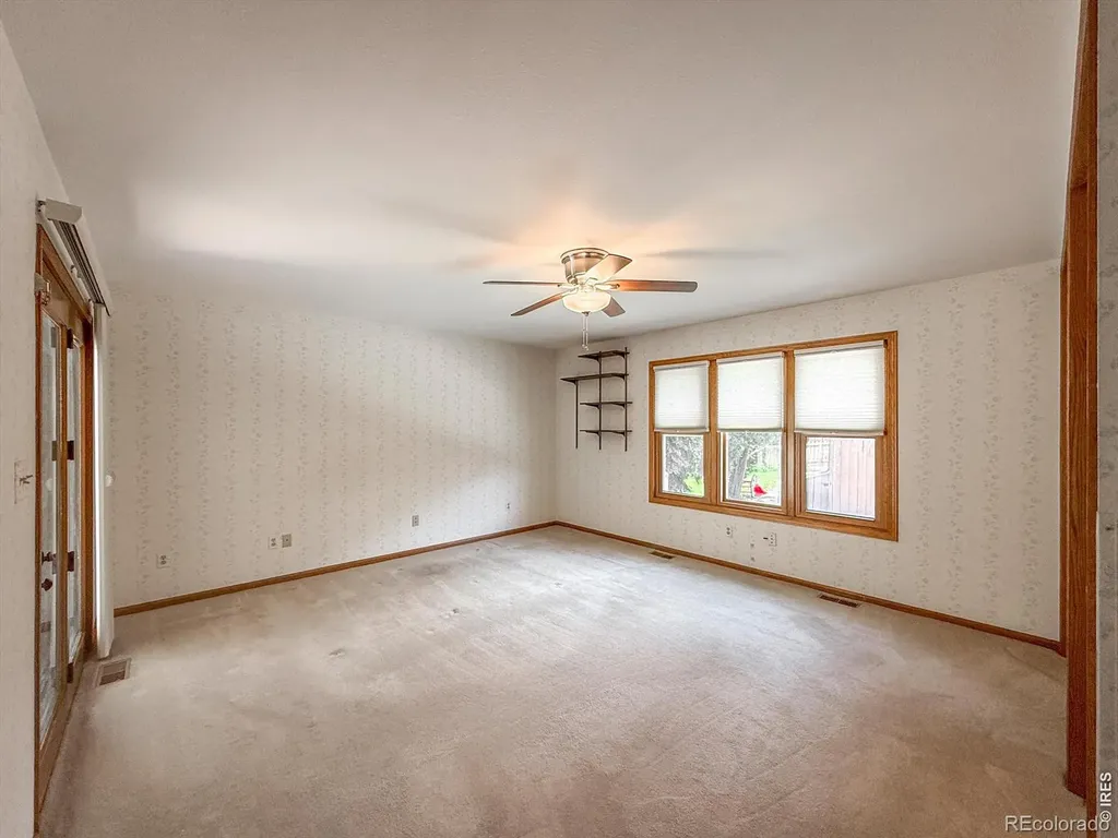 2224 Spindrift Drive Longmont CO 80503