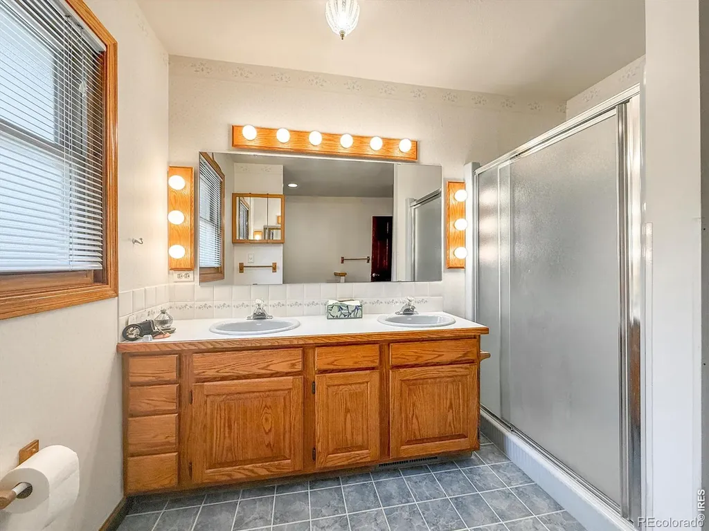 2224 Spindrift Drive Longmont CO 80503